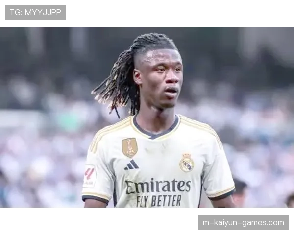 卡马文加改踢后腰效果爆炸，西媒：未来皇马真正的锁脖人，卡马文加皇马首秀